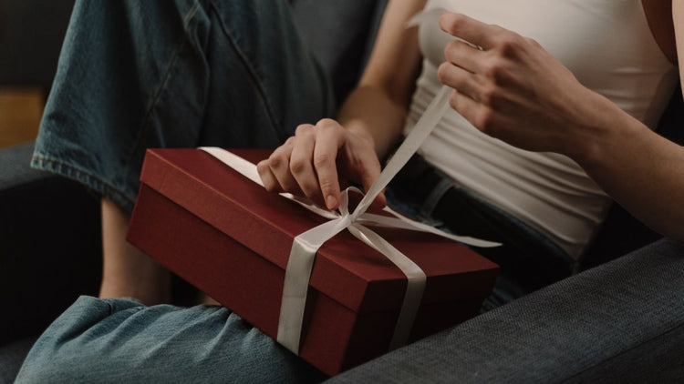 Build a Gift Box
